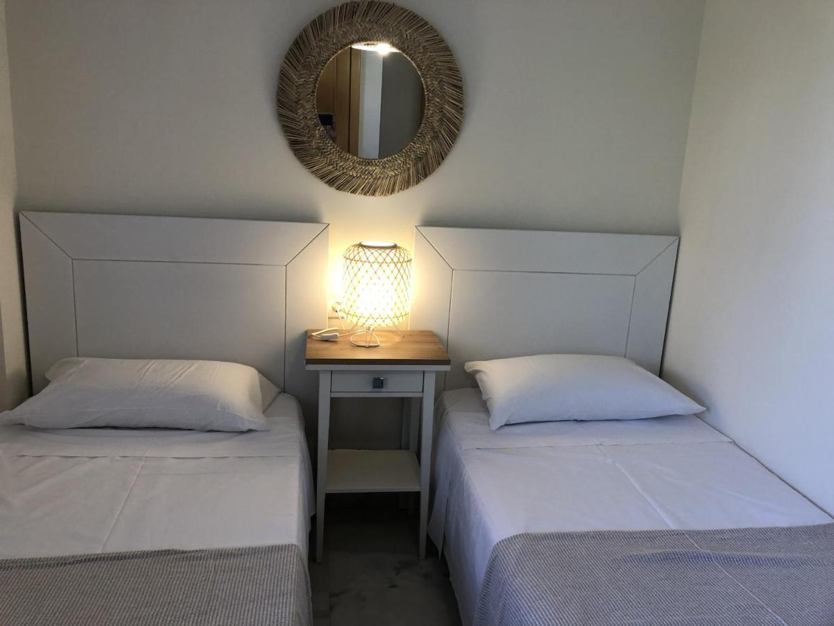 La Cala Azul 2 Bedroom Apartment With Big Sunny Terrace & Walking Distance To All The Amenities - Costa Del Sol ラ・カラ・デ・ミハス エクステリア 写真
